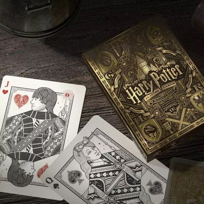 Harry Potter - Jeu de 54 cartes classiques Poudlard dans boîte Métal